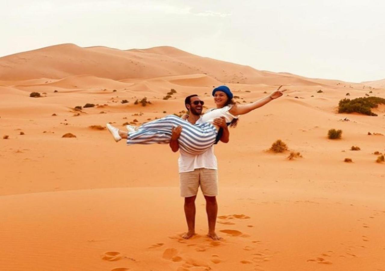 Desert Experience Glamping เมอร์ซูกา ภายนอก รูปภาพ