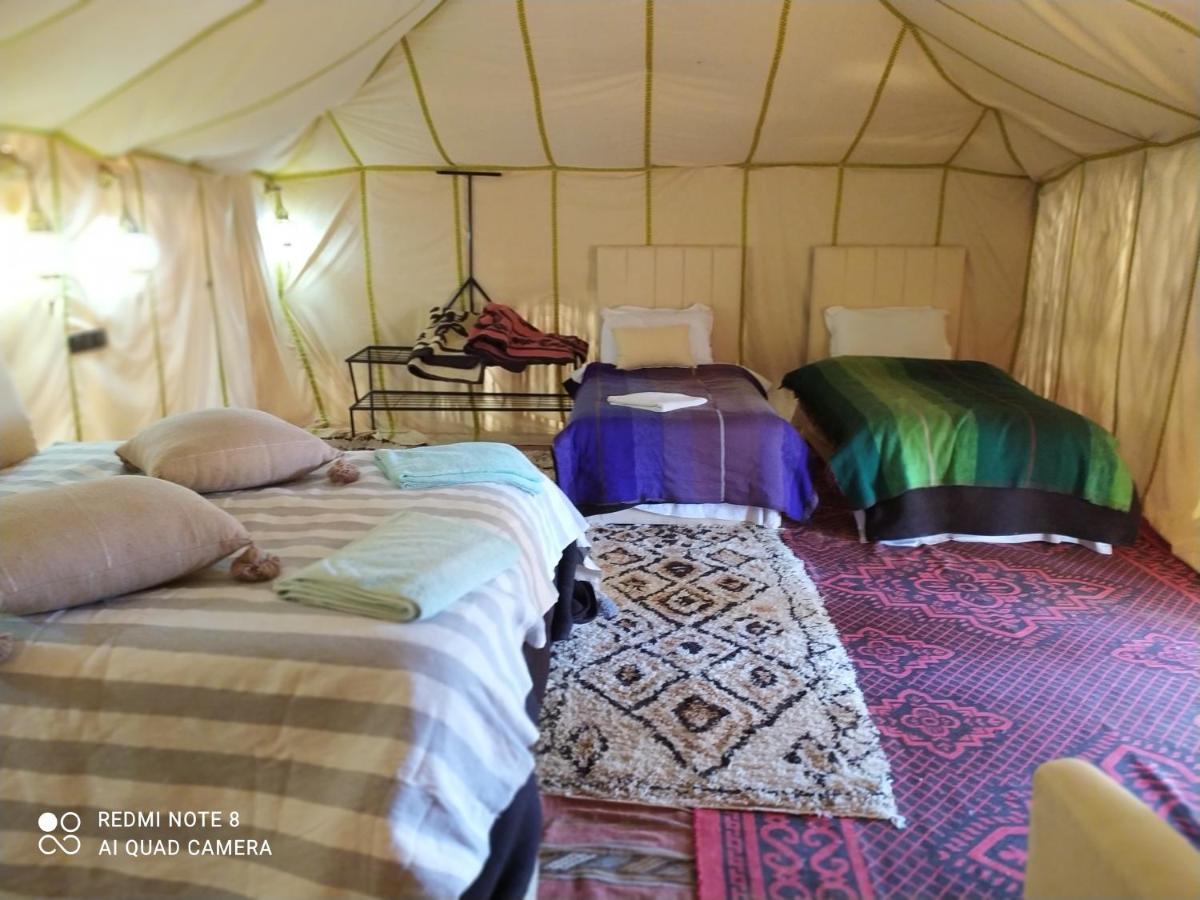 Desert Experience Glamping เมอร์ซูกา ภายนอก รูปภาพ