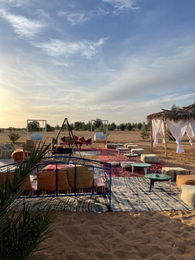 Desert Experience Glamping เมอร์ซูกา ภายนอก รูปภาพ