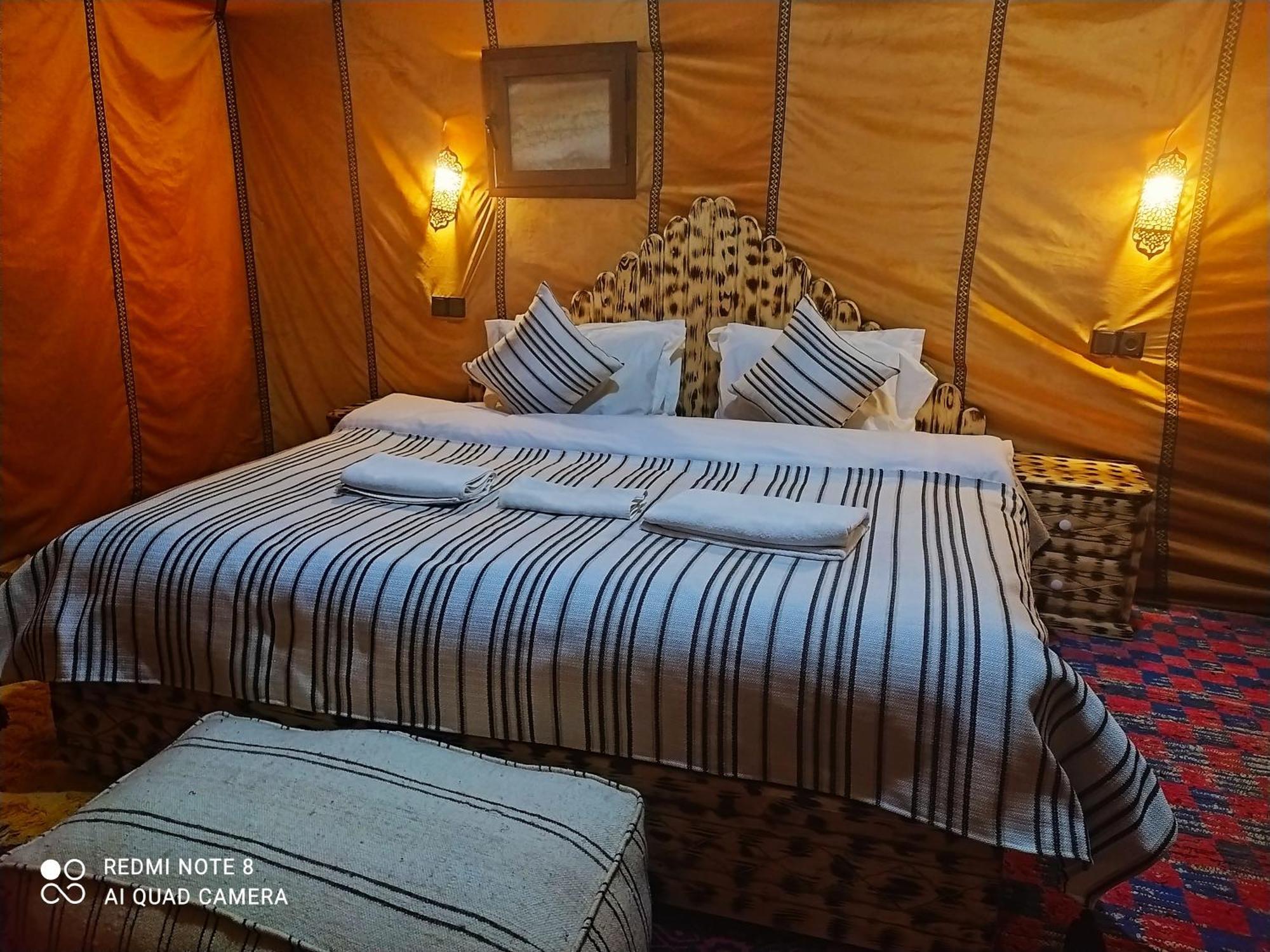 Desert Experience Glamping เมอร์ซูกา ภายนอก รูปภาพ