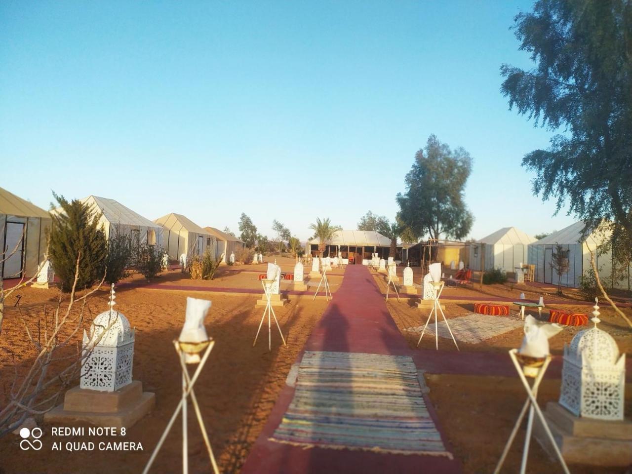 Desert Experience Glamping เมอร์ซูกา ภายนอก รูปภาพ