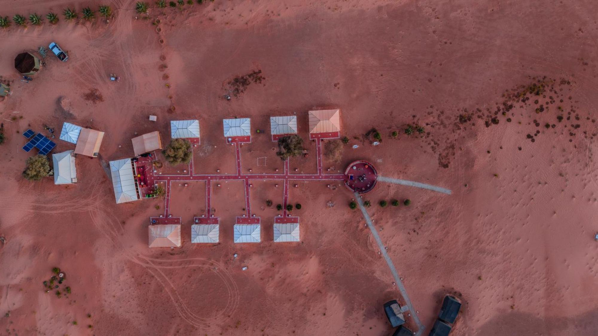 Desert Experience Glamping เมอร์ซูกา ภายนอก รูปภาพ