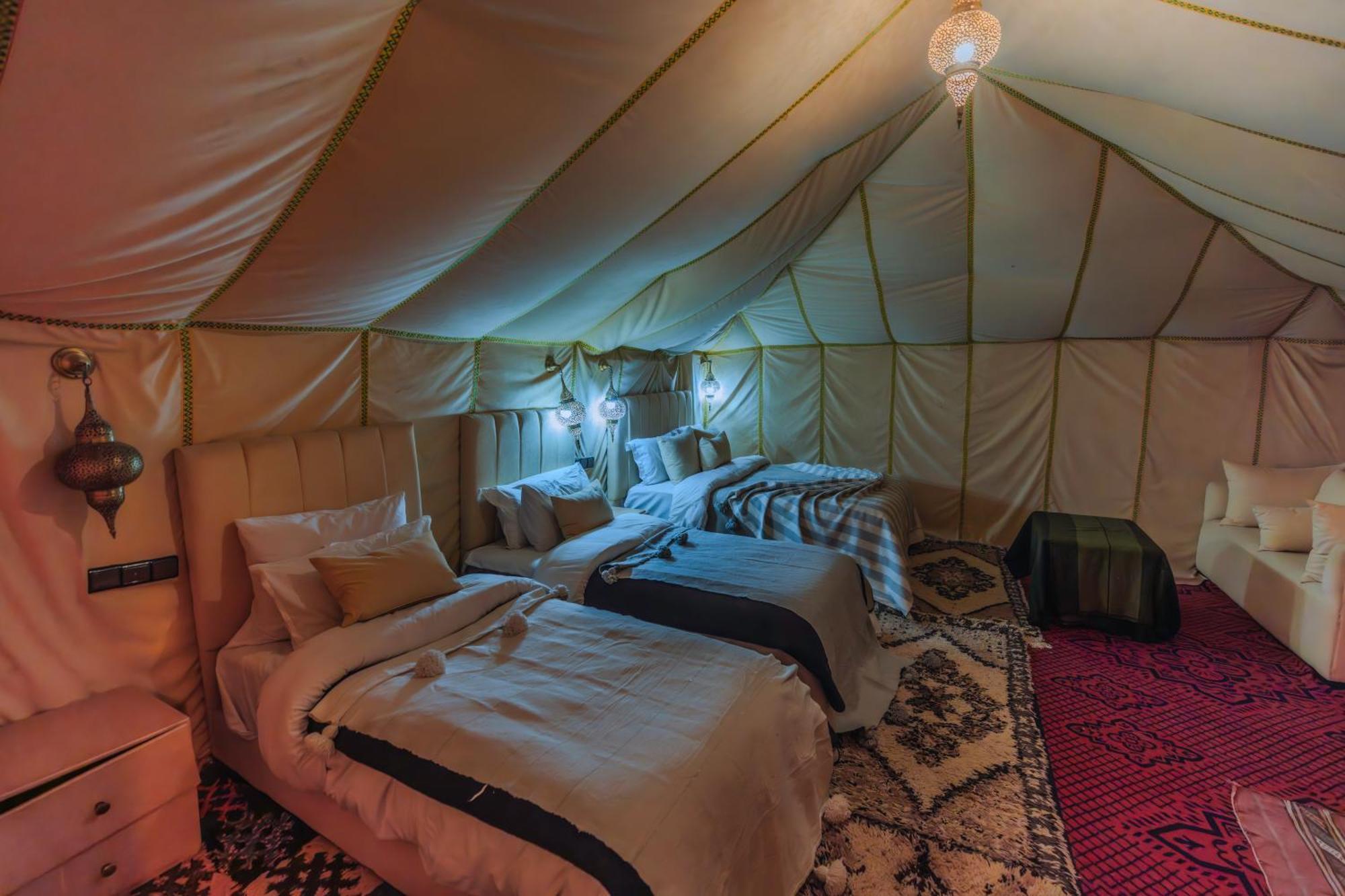 Desert Experience Glamping เมอร์ซูกา ห้อง รูปภาพ